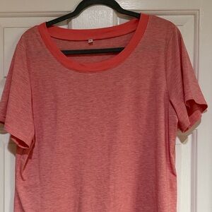 Women’s Coral Short Sleeve Scoop Neck Top